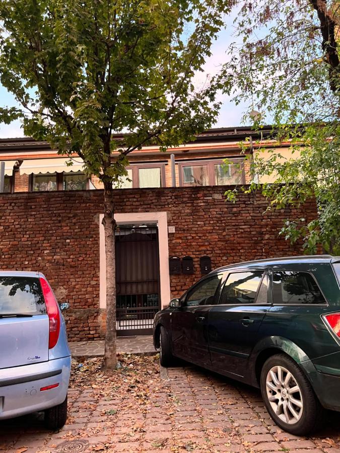Appartamento Loft Dei Lupi 260M Dal Duomo Freeparking Cremona Esterno foto